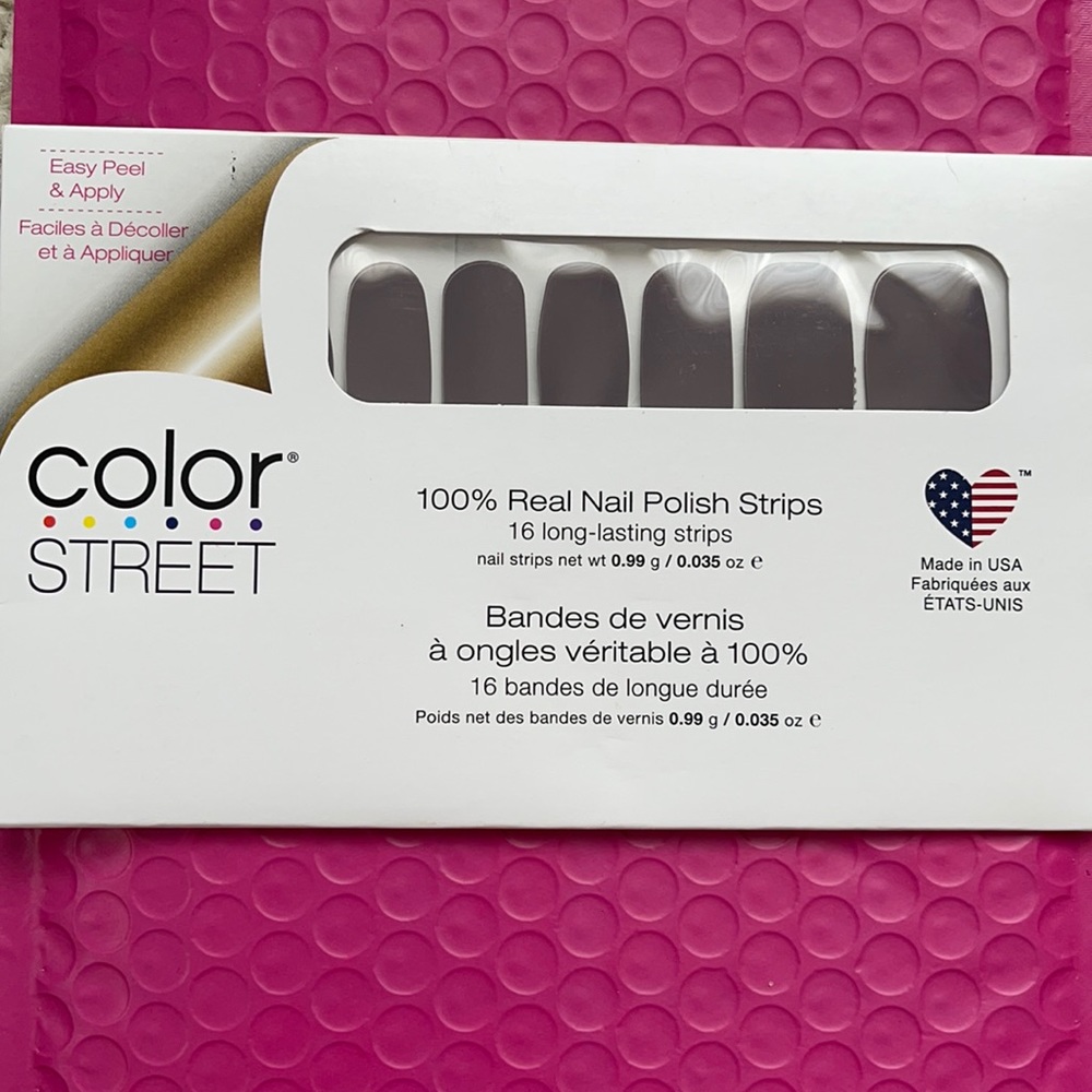 Beeline it to win it color street nails 2/$20